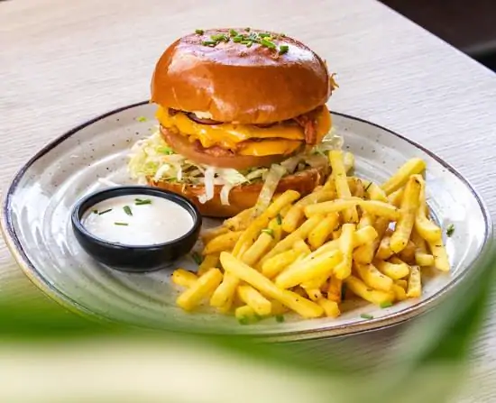 Bonefree vegan cheeseburger